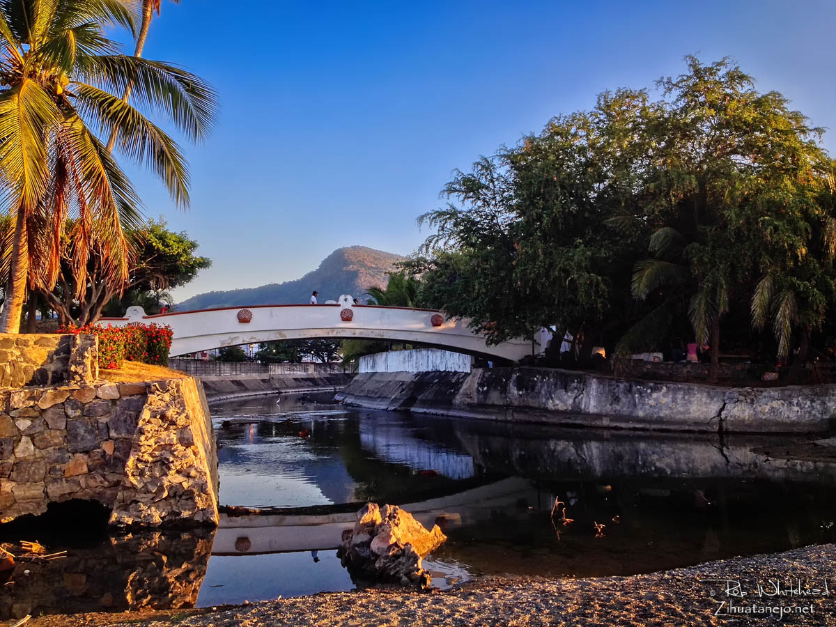 La Boquita Canal and pedestrian bridge, Zihuatanejo